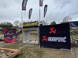 Expobanner Akrapovic